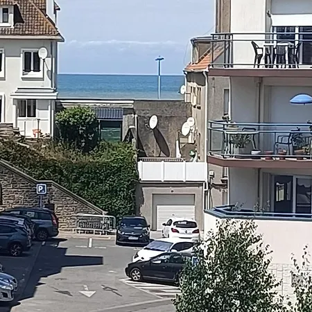 100 M De La Apartment