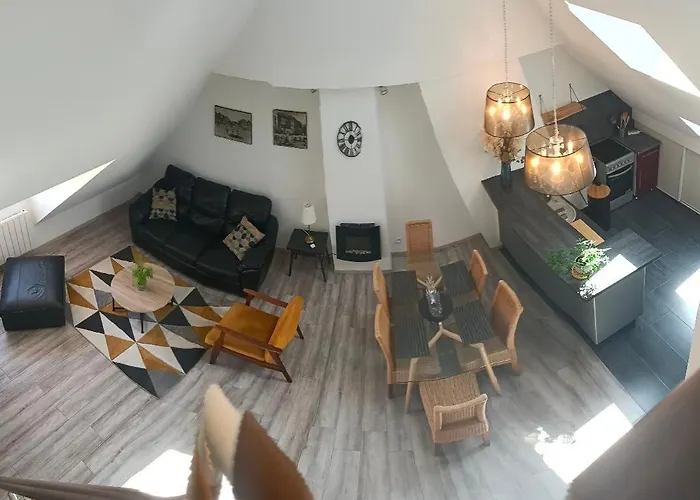 Appartement 100 M De La *